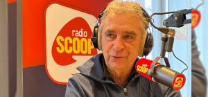 Clermont-Ferrand : le maire Olivier Bianchi porte le bob Cochonou ! - Radio  Scoop