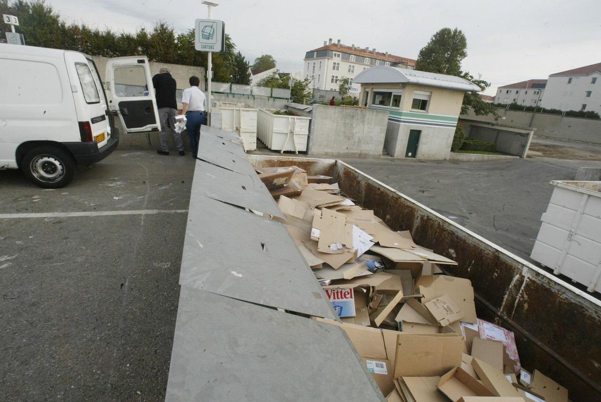 Métropole De Lyon : Les Déchetteries Ont Rouvert Avec Des Règles ...