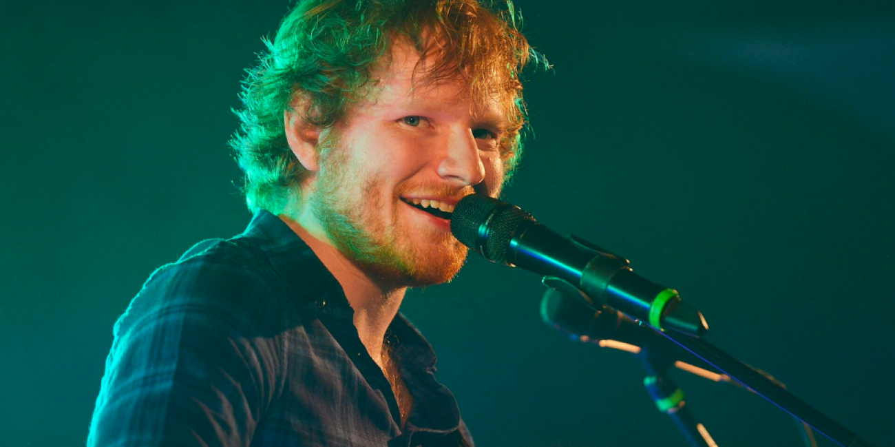 chante Ed Sheeran